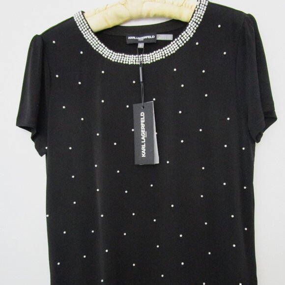 Black Knit Top Chanel Paris with Pearl Trim - Picture 1 of 2